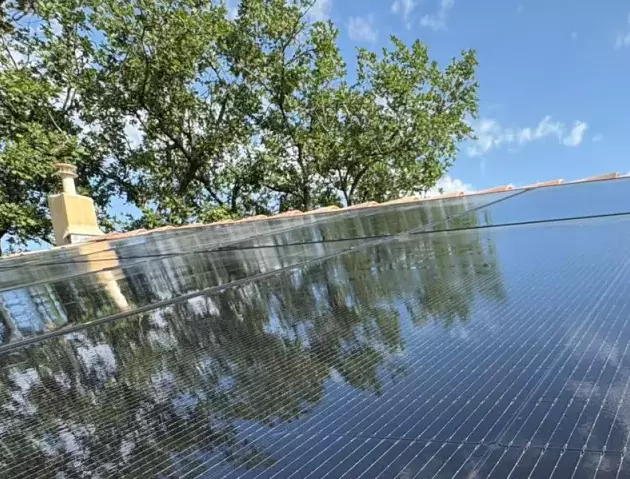 panneaux solaire photovoltaïque production électricité après nettoyage